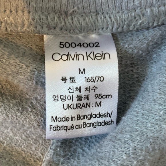 Clavin Klein grey sweatpants - Picture 3 of 4